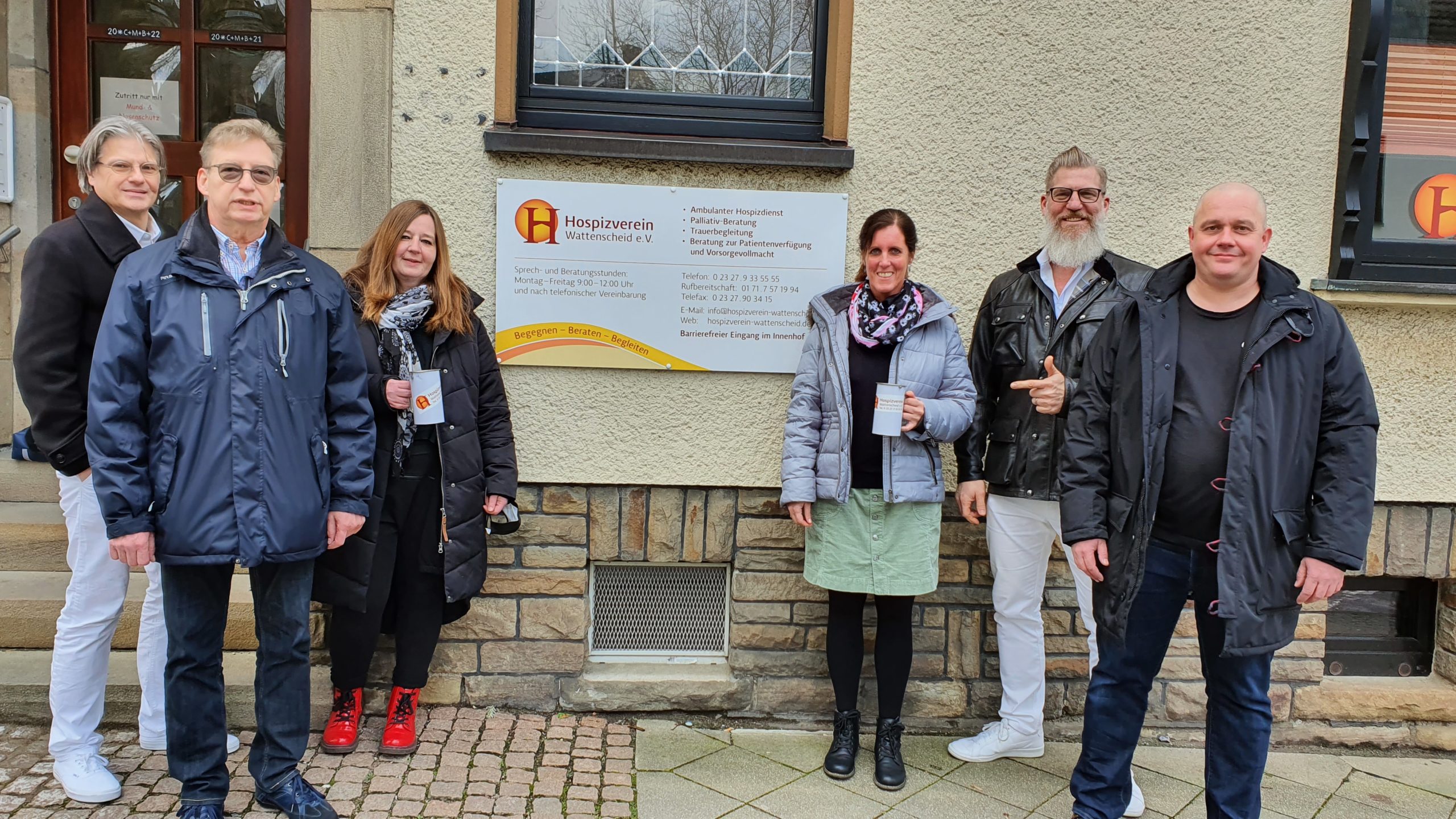Spendenuebergabe_Dr_Manke_ua